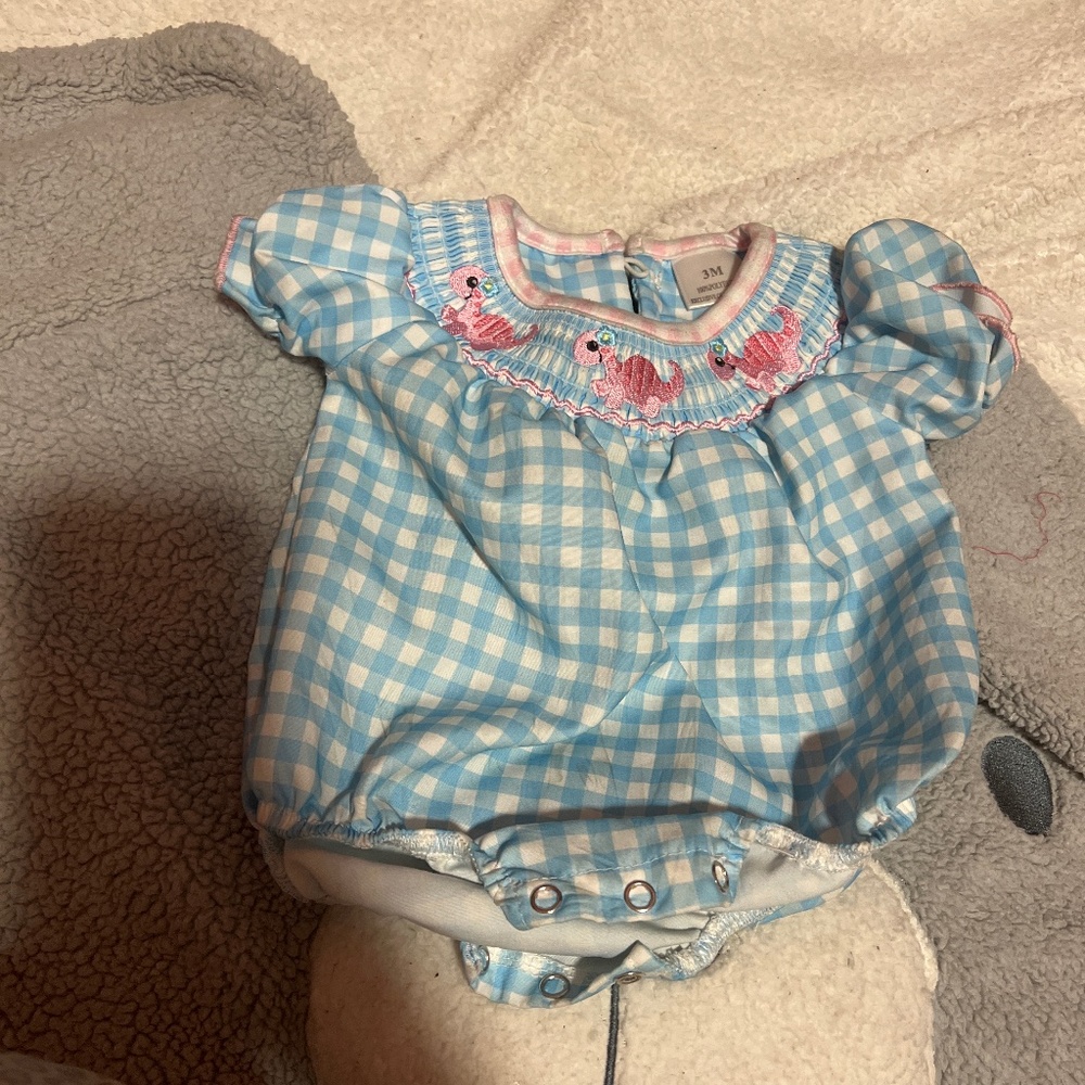 Dinosaur smock